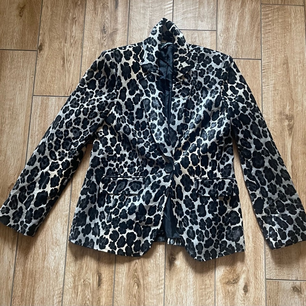 Donna Degnan Leopard Print Women's Jacket Size 10.
